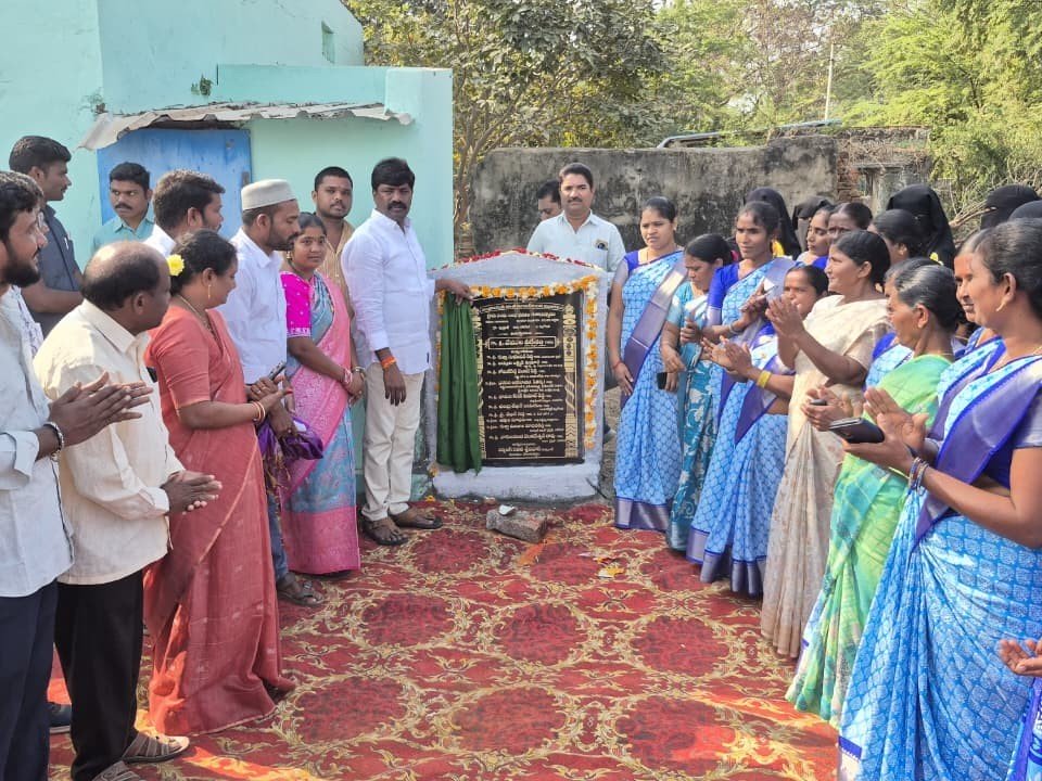 గోరింకలపల్లిలో గ్రామ సంఘం భవనానికి శంకుస్థాపన