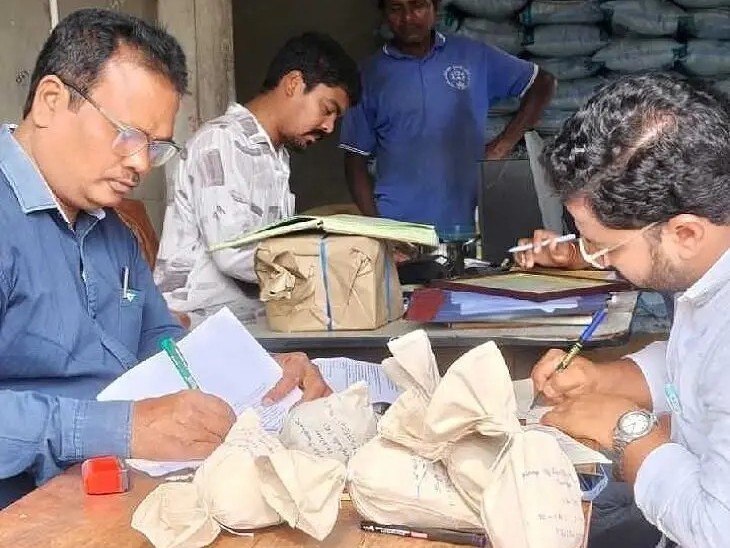 ఎరువులు దుకాణంలో తనిఖీలు