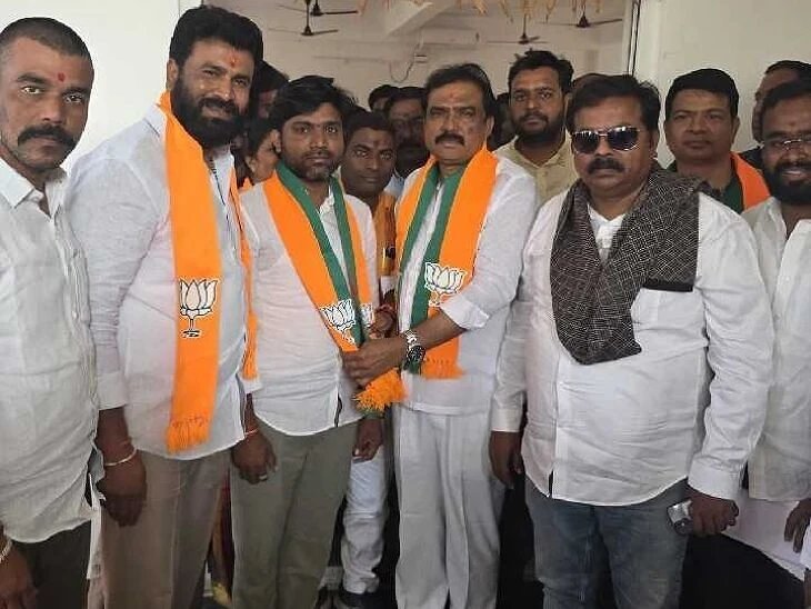 ఎమ్మెల్యే సమక్షంలో బీజేపీలోకి మాజీ ఏఎంసీ డైరెక్టర్